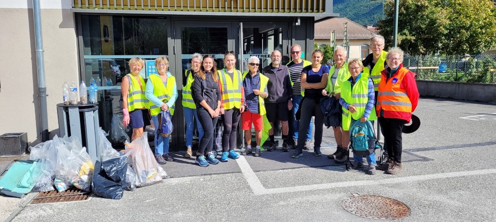 Les ramasseurs de Ciné Villages et leur butin